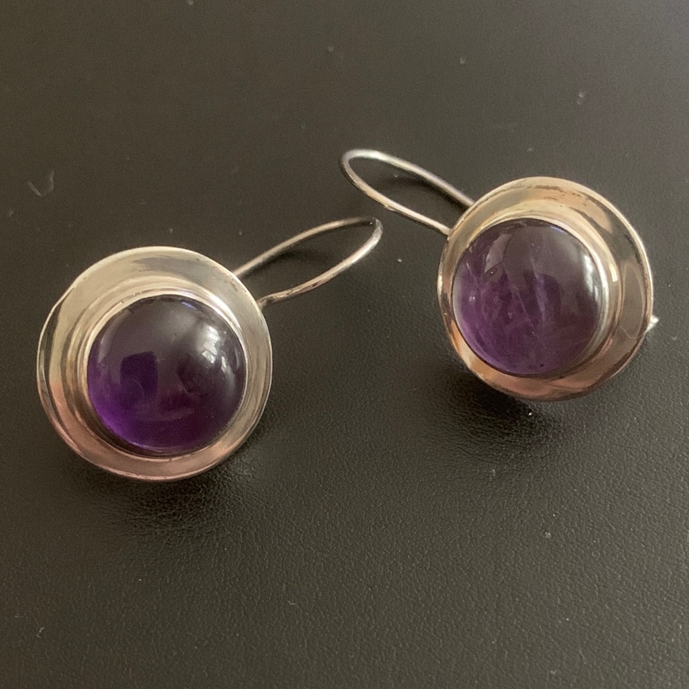 Chic Amethyst Silver Drop Earrings